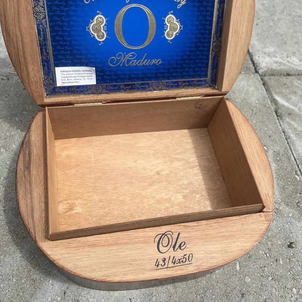 Wood Cigar Box - Olivia Cigar Family Oasis Maduro 7x54 Empty box